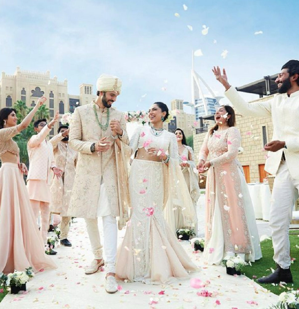 amid dating rumors with naga chaitanya Actress Shobhita dhulipala shares dubai wedding photos 