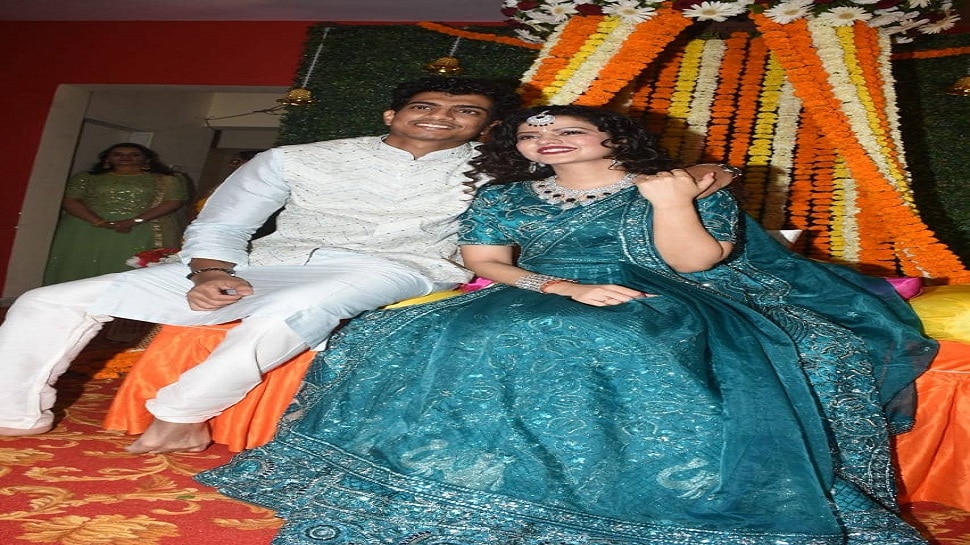 palak muchchal, palak muchchal wedding, palak muchchal mithun, palak muchchal mehendi ceremony,  palak muchchal singer, marathi news, news in marathi  