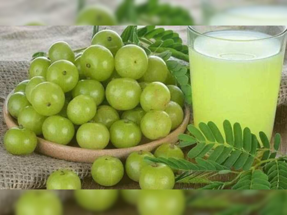 Eye Care Juice: डोळ्याची दृष्टी आणि रोगप्रतिकारशक्ती वाढवतो आवळ्याचा रस, असा करावा वापर title=