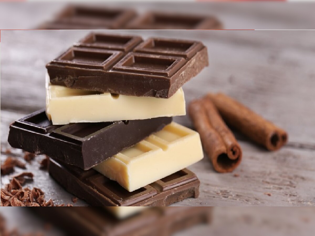 चॉकलेटच्या गोदामात काम करता करता दहा लाख रुपयांच्या चॉकलेटची चोरी, बीडच्या अंबाजोगाईतील प्रकार title=