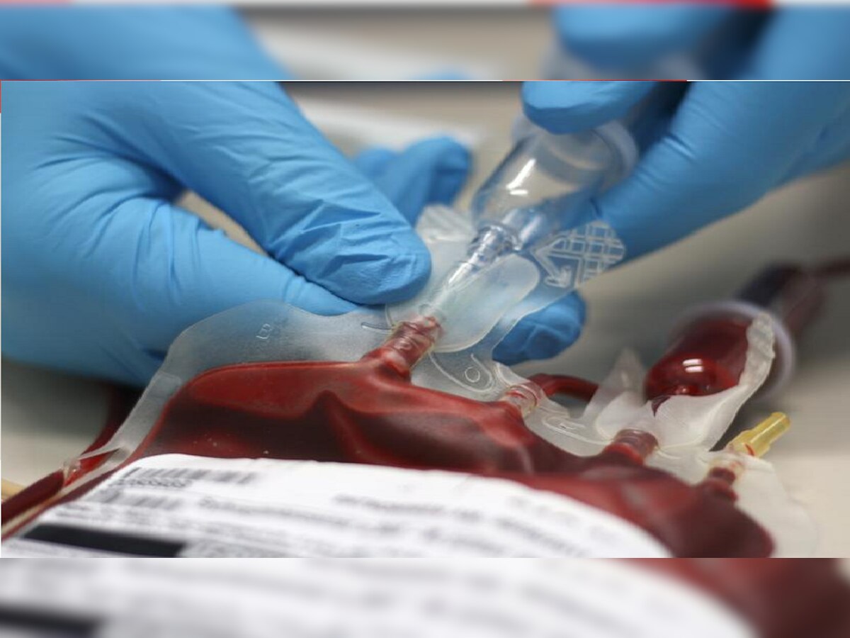 आता रक्तासाठी धावाधाव संपणार? Artificial Blood ठरणार रूग्णांसाठी संजीवनी? title=