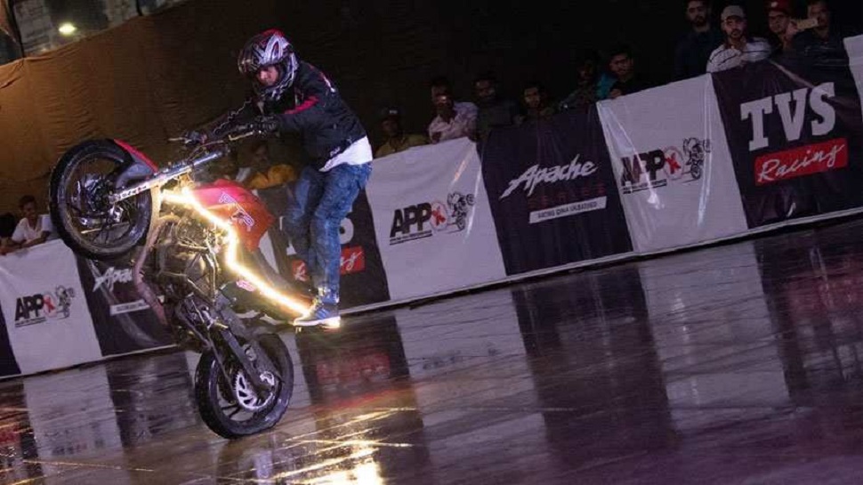 Act Riders Marathi Maharashtra Baramati boy rohit shinde got first place in motorcycle ...