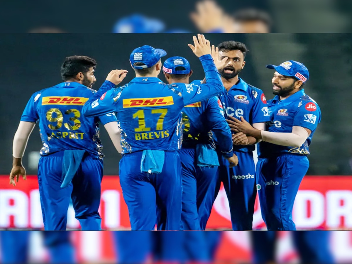 Mumbai Indians: मुंबई इंडियन्सच्या संघात या घातक बॉलरची एन्ट्री title=