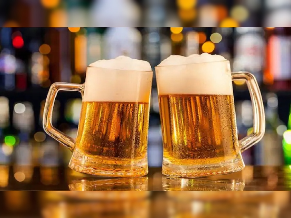 Beer Side Effects: बिअर प्रेमींसाठी वाईट बातमी, रोज 1 ग्लास पिताय तर हे वाचाच?  title=