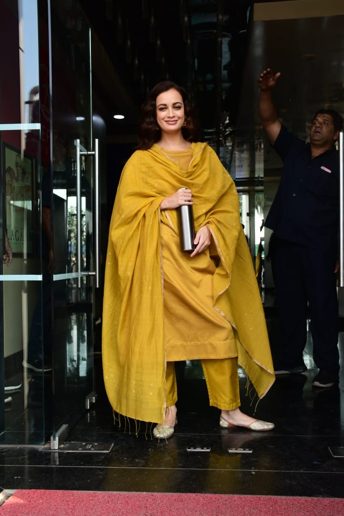 dia mirza, fashion, look, viral photo, style, bollywood, entertainment, news, mumbai