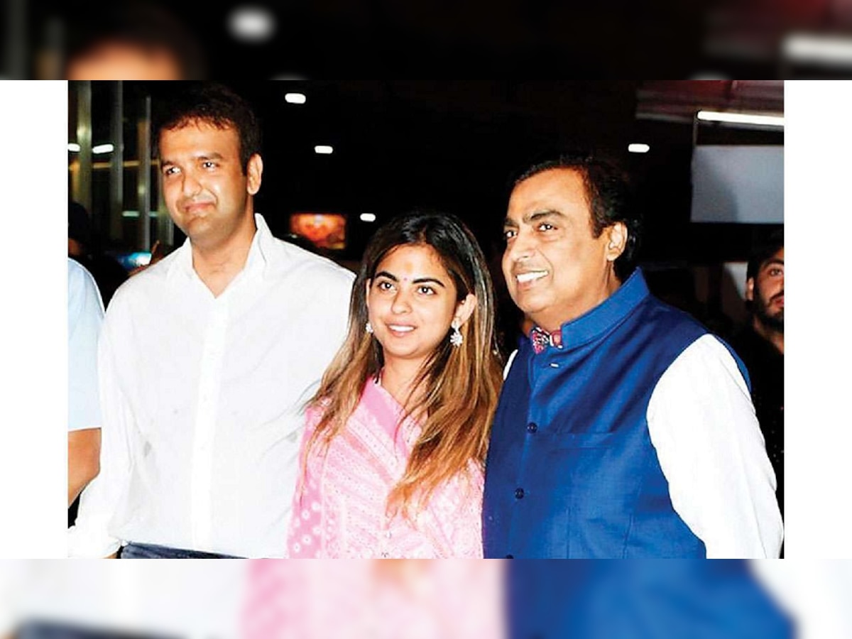 Isha Ambani Anand Piramal Twins : अंबानींच्या लेकीची संपत्तीही डोळे दिपवणारी, जुळ्या मुलांची आई ईशा सर्वात तरुण अरबपती title=