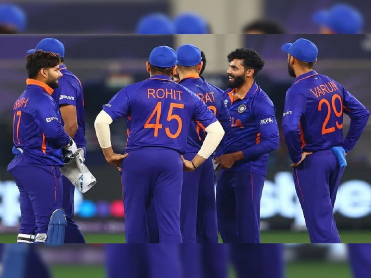IND vs NZ : टीम इंडियाला मोठा धक्का, 'हा' सीनियर खेळाडू संघातून बाहेर  title=