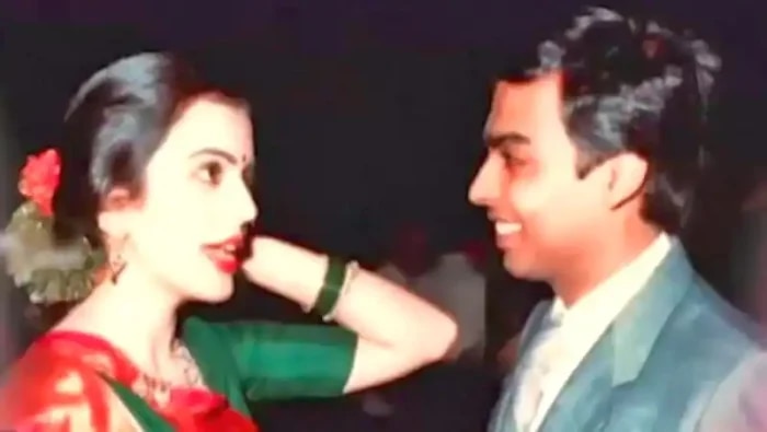 mukesh amabnis wife nita ambani unseen photos viral nmp 