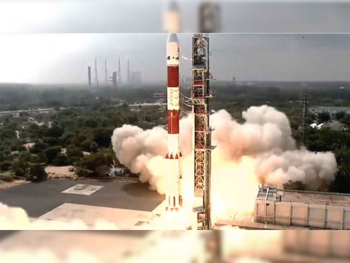 ISRO ची मोठी झेप, PSLV-C54 रॉकेटसह 8 नॅनो उपग्रह अवकाशात यशस्वीरित्या केले प्रक्षेपित title=