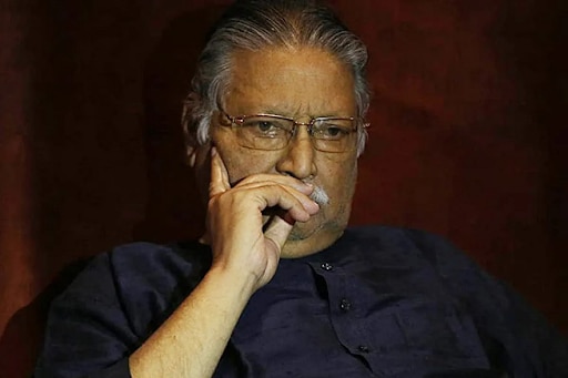 Veteran Actor Vikram Gokhale Passes Away See Unseen Photos of Vikram Gokhale