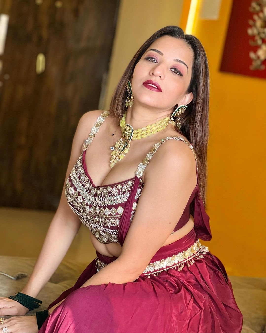 MONALISA, BOLLYWOOD, ENTERTAINMENT, Bhojpuri Actress, Monalisa, Bold Photo