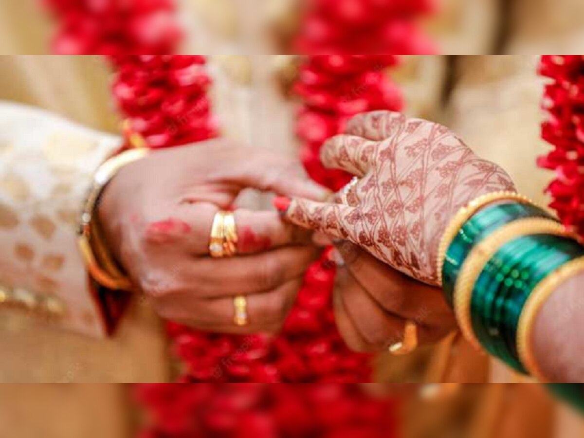 Indian Wedding : तुम्ही लग्नाआधी डाएटिंगचा विचार करत असाल तर 'या' चुका अजिबात करु नका title=
