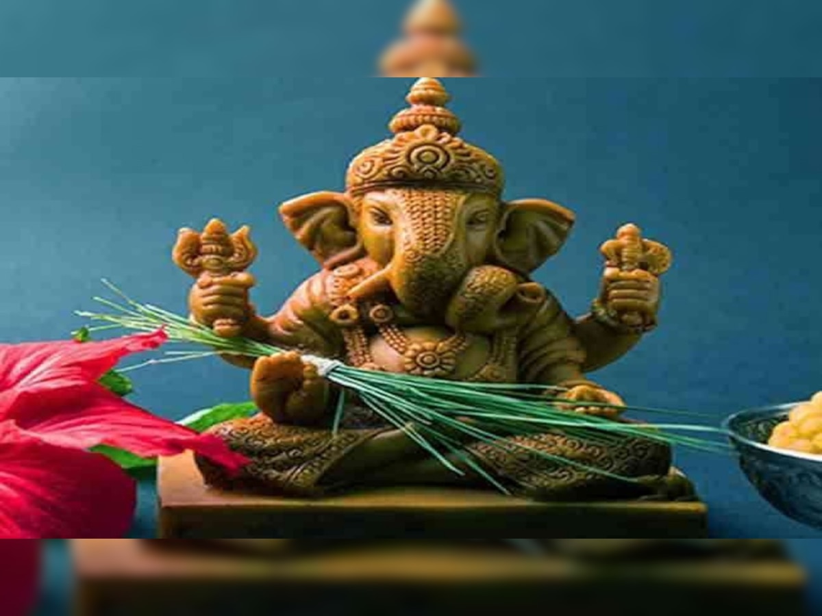 Sankashti Chaturthi : आज वर्षातील शेवटची संकष्टी चतुर्थी! जाणून घ्या चंद्रोदयाची वेळ, उपवासाचे महत्त्व  title=