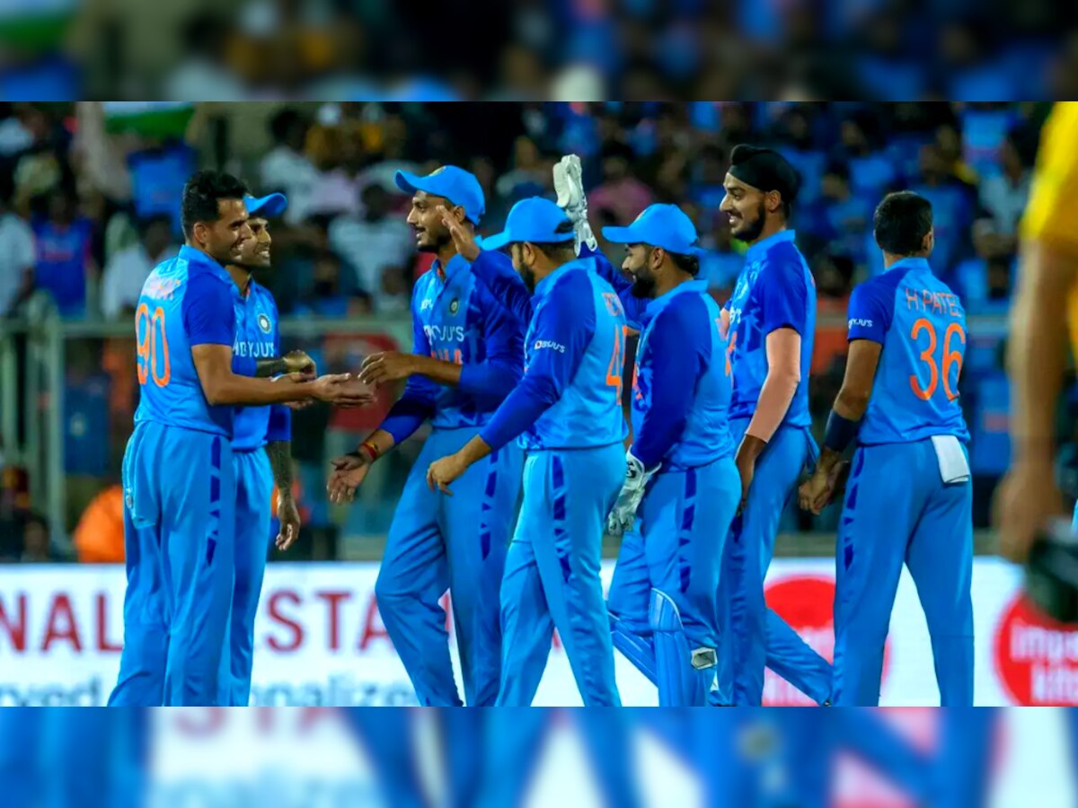 IND vs BAN: टीम इंडियाला 'जोर का झटका'; कॅप्टन रोहित शर्मा संघातून आऊट, नवा संघ जाहीर! title=