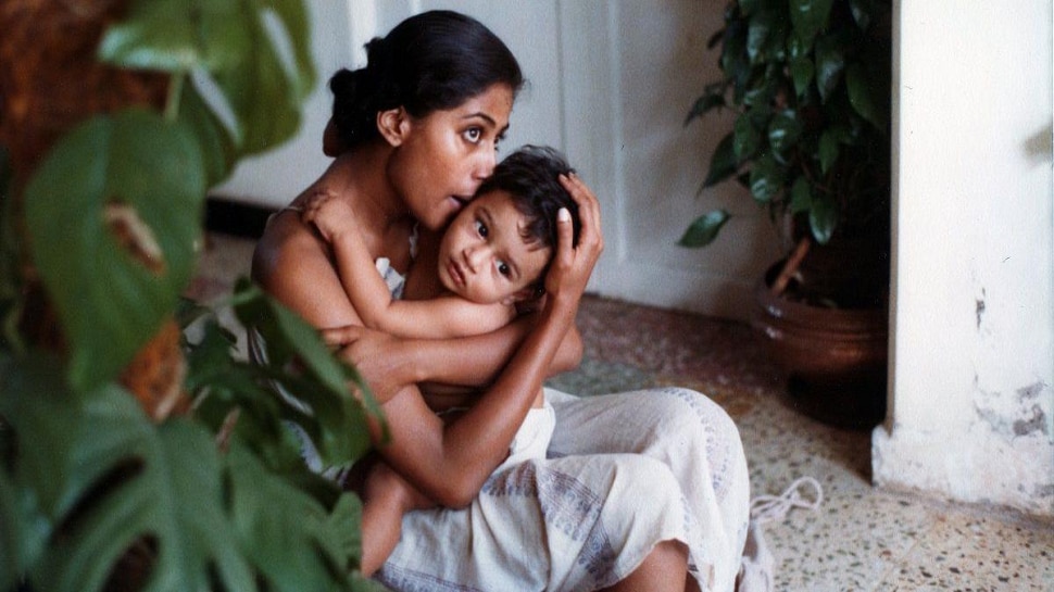 Smita Patil Death Anniversary Unseen Pics and Rare And Unknown Facts nmp 