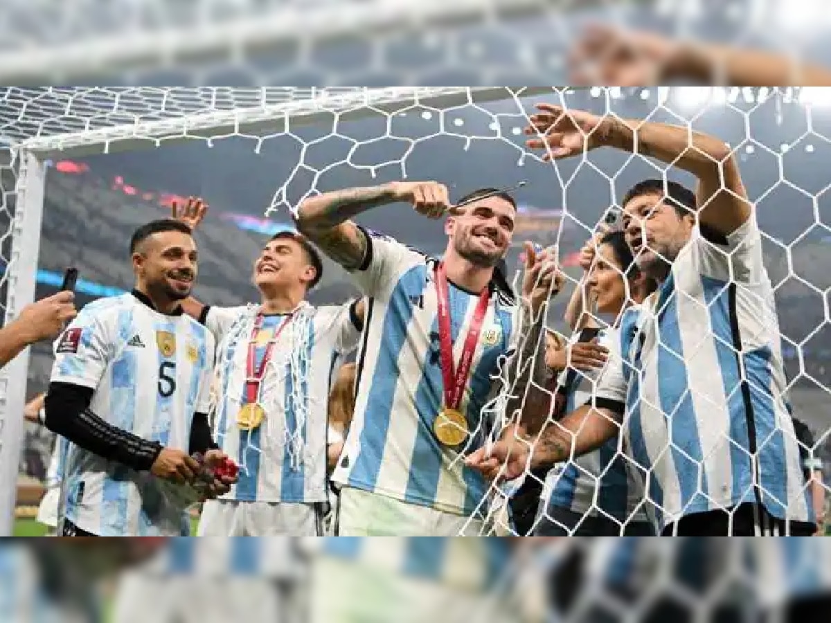 FIFA World Cup 2022 स्पर्धा जिंकल्यानंतर अर्जेंटिनाच्या खेळाडूंनी नेट कापली, कारण... title=