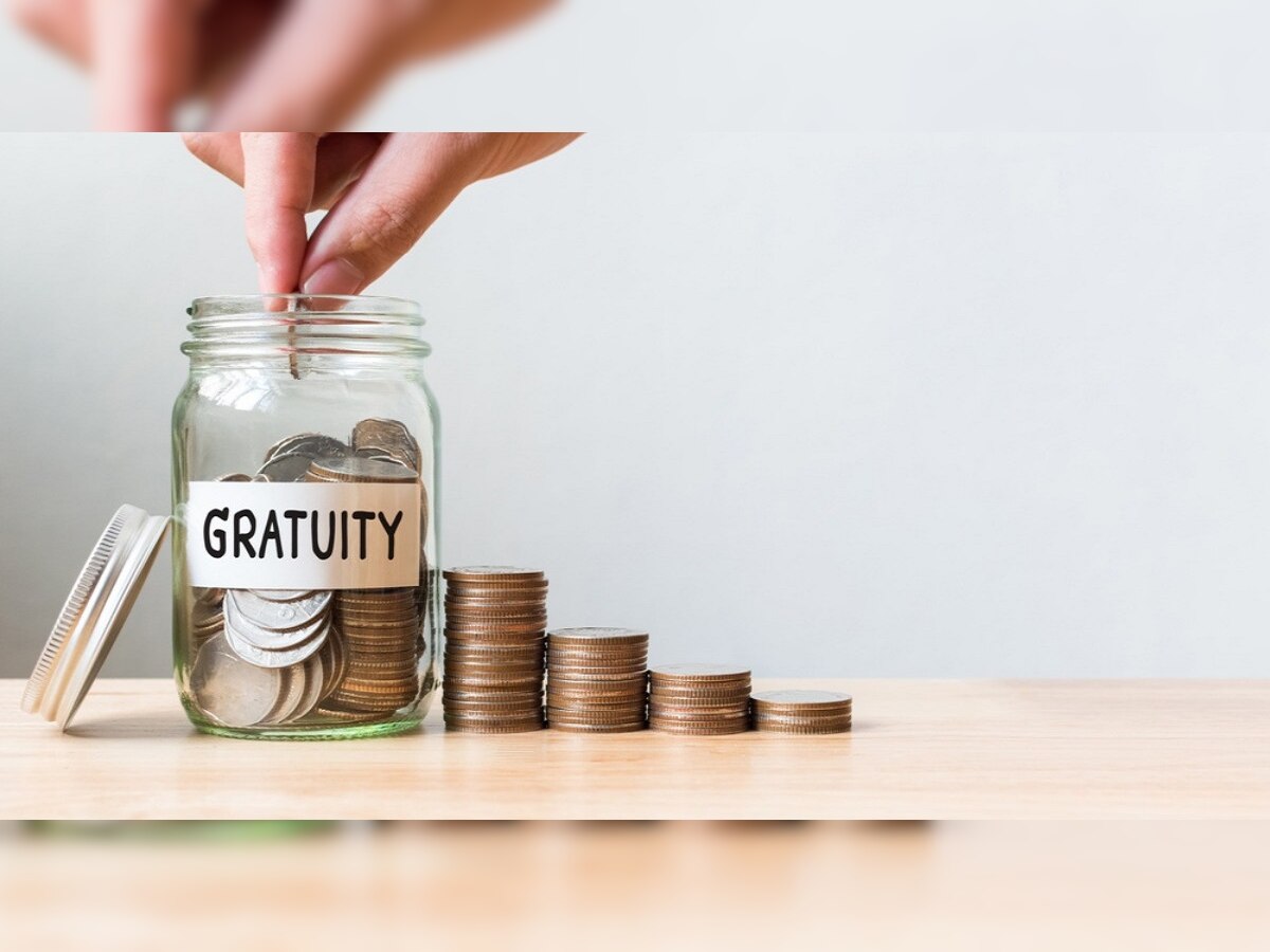 Gratuity :  ग्रॅच्युइटी कधी मिळते? नोकरी लवकर सोडल्यास काय नुकसान होतं? जाणून घ्या  title=