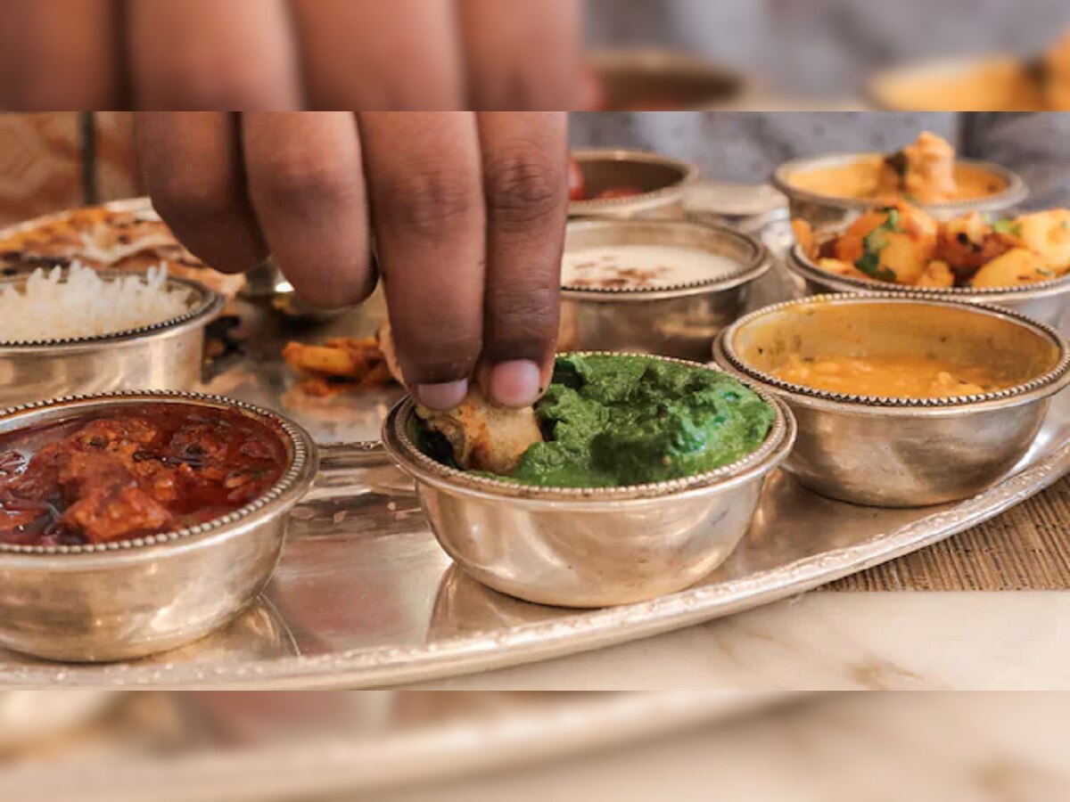 Diet Food : बिनधास्त खा बटर चिकन आणि पालक पनीर, Weight Loss डाएटमध्ये 'हे' भारतीय पदार्थ बेस्ट title=