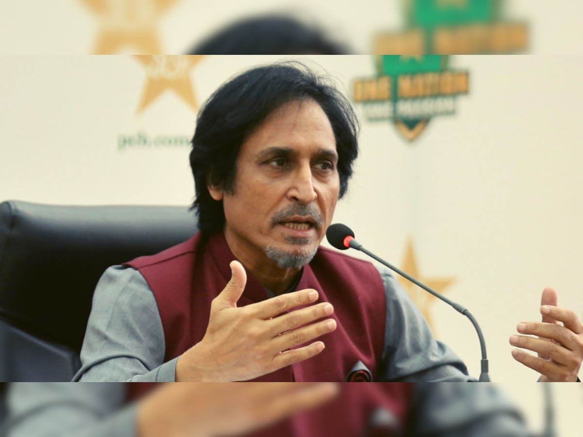 PCB : पाकिस्तान क्रिकेट बोर्डाचा धक्कादायक निर्णय, Ramiz Raja यांना 'नारळ'  title=