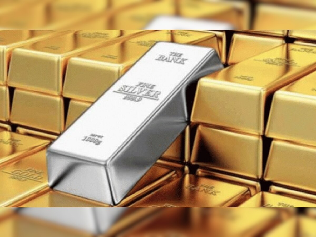 Gold Price Today: सोने खरेदी करणाऱ्यांसाठी मोठी बातमी, जाणून घ्या आजचे सोने-चांदीचे दर title=