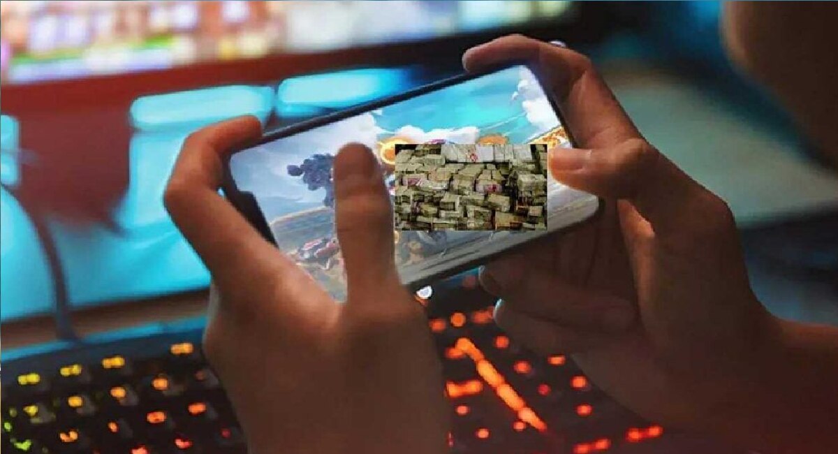 मातीचं सोनं करुन कमावले, पण मुलाने 95 लाख रुपये गमावले... शेतकरी रडकुंडीला