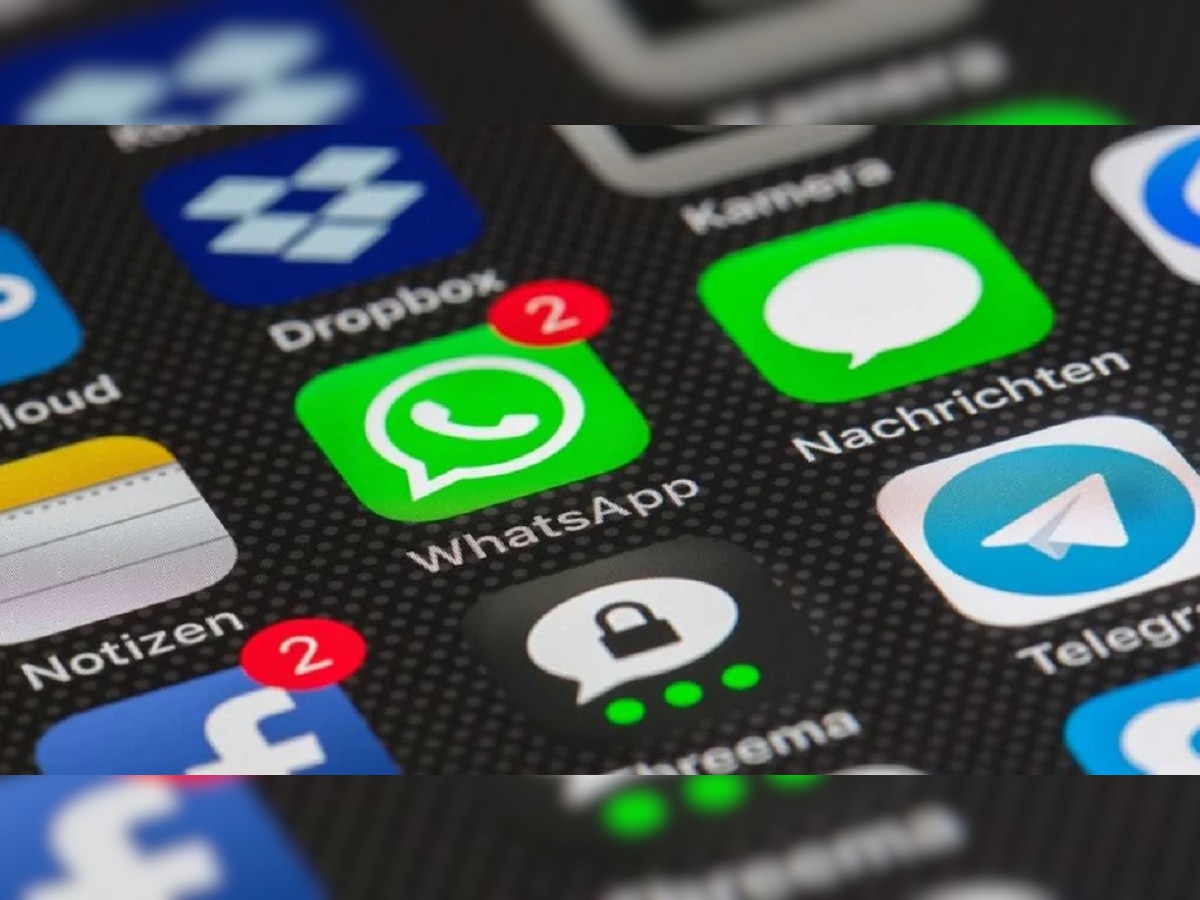WhatsApp Alert: नवीन वर्षात व्हॉट्सअॅप युजर्सला मोठा झटका, 'या' फोनमधून WhatsApp झाले  बंद title=