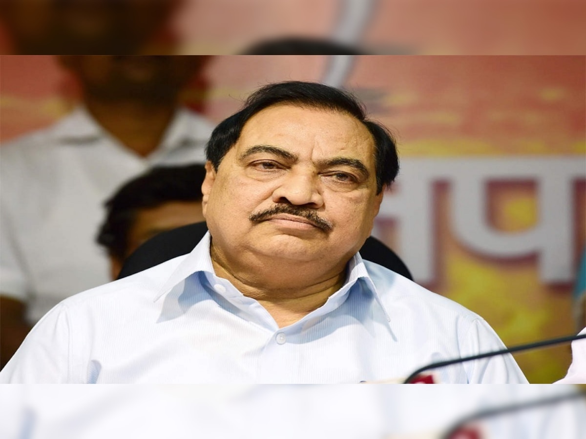 Eknath Khadse:एकनाथ खडसेंना झटका; घोटाळ्याचे आरोप, अधिकाऱ्यांचे पथक जळगावात दाखल title=