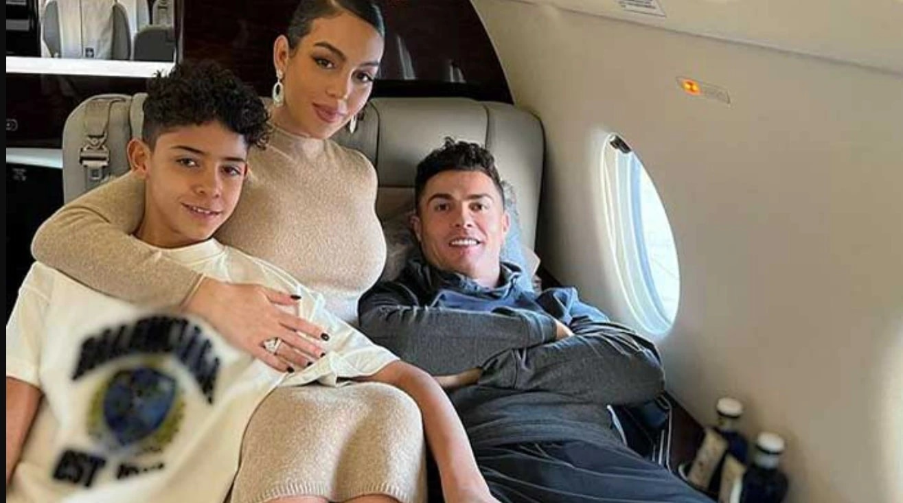 world class football player cristiano ronaldo private jet inside photos  