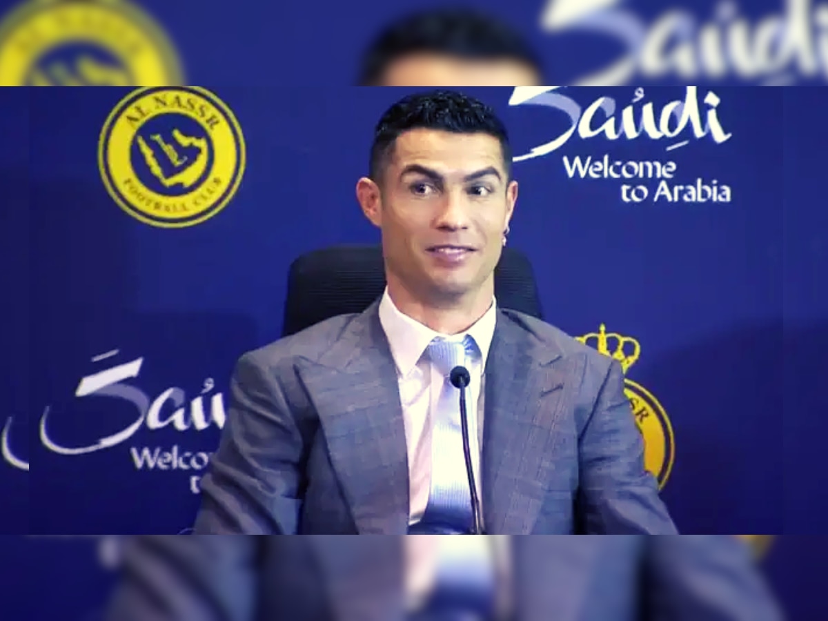 Cristiano Ronaldo: भर पत्रकार परिषदेत 'रोनाल्डो'कडून घोडचूक, Al Nassr विषयी बोलताना म्हणाला...; Video व्हायरल! title=