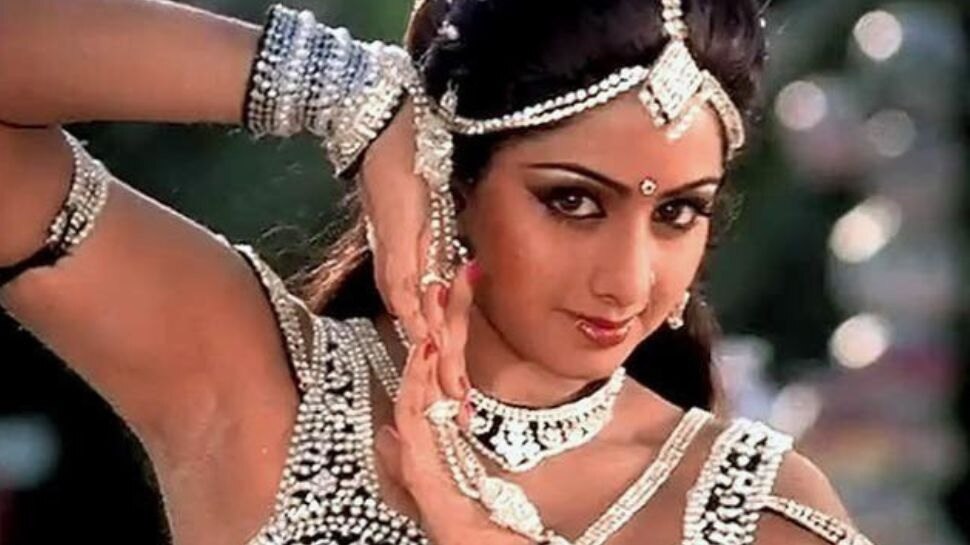 Bollywood actress who got pregnant before marriage sridevi alia bhatt neena gupta konkana sen lisa haydon