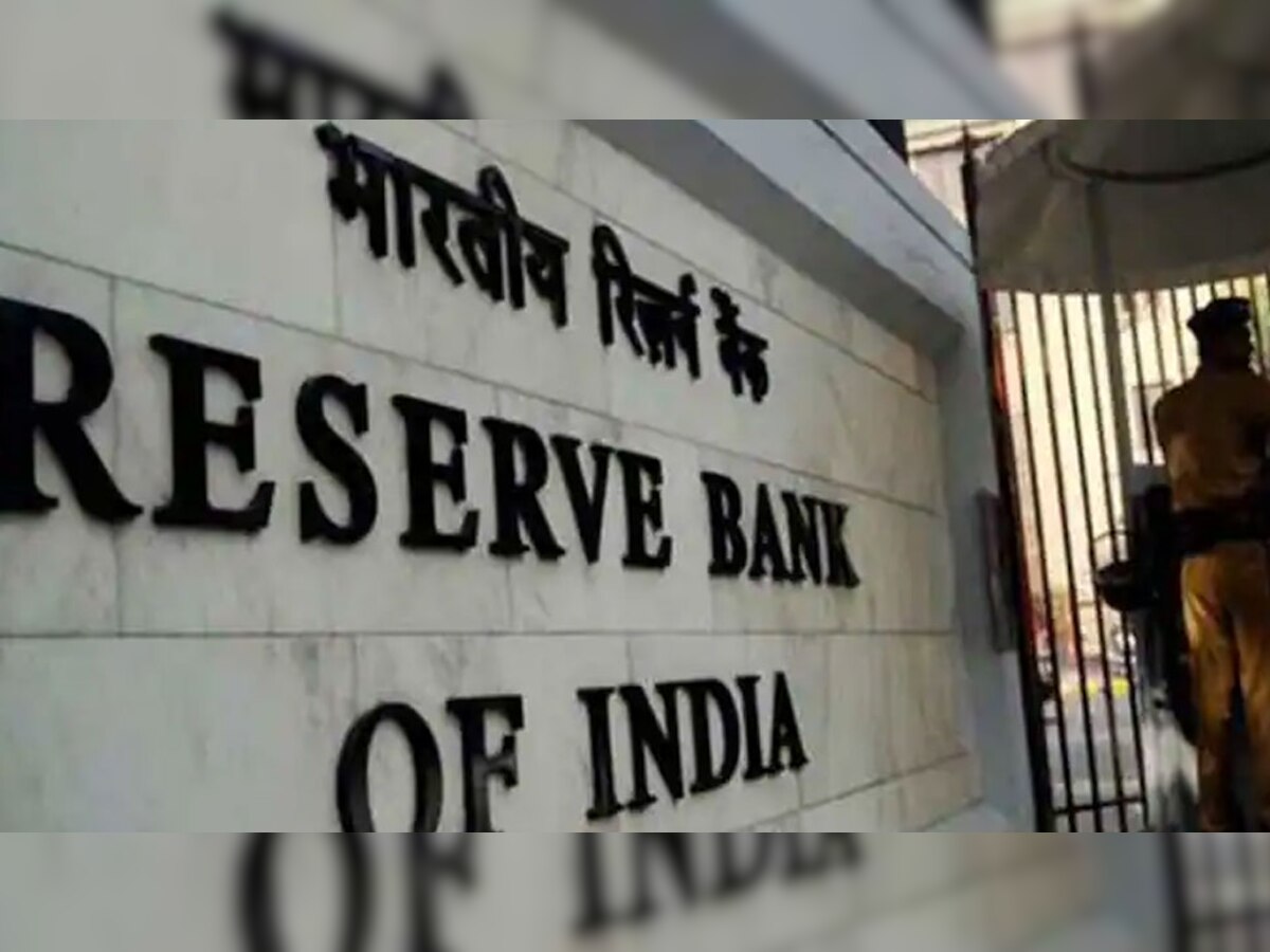 SBI-HDFC-ICICI बँकेच्या कोट्यवधी ग्राहकांसाठी नवीन नियम, RBI कडून नवा आदेश जारी   title=
