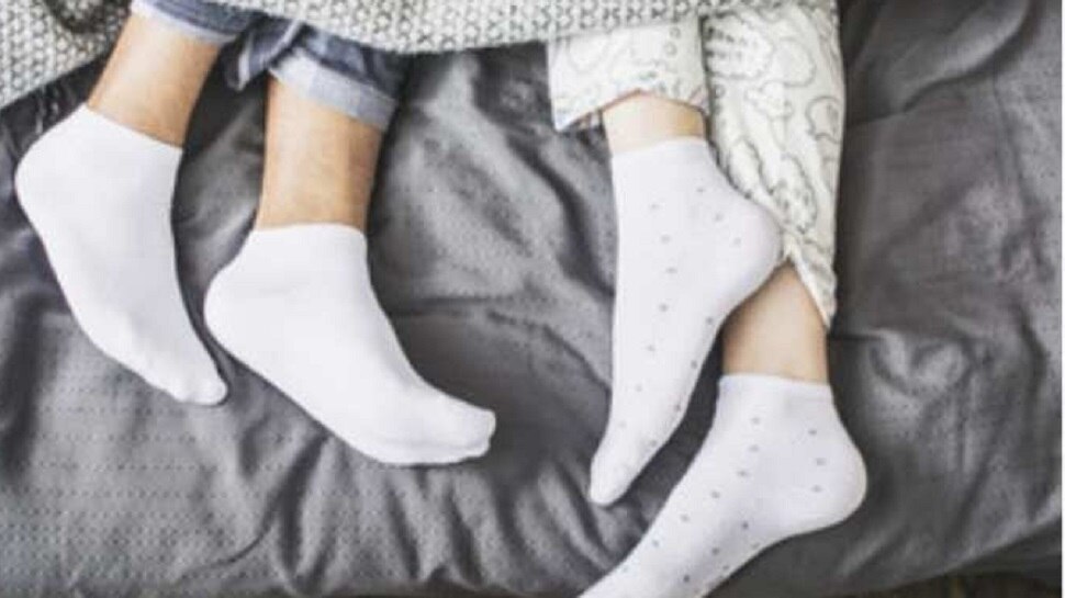 what are the side effects of wearing socks at night