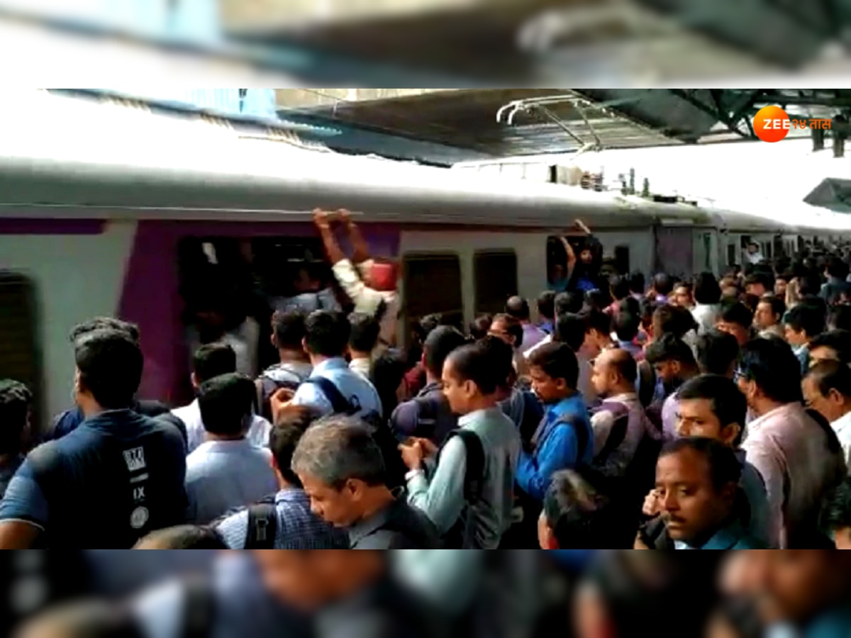 Mumbai Mega Block: मुंबईकरांनो, रविवारी रेल्वेने प्रवास करताय? आधी ही बातमी वाचा! title=