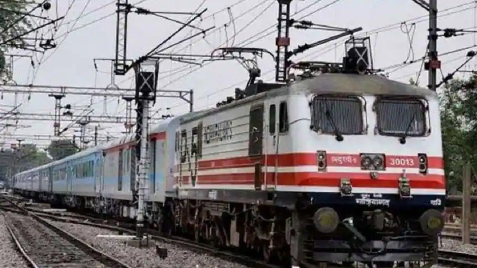 Indian Railways took big decision to remove general coach from major trains Latest Marathi News 