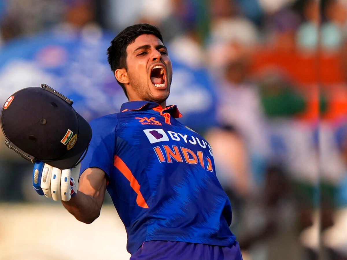 Indian Cricketer Shubhman Gill reveals Ishan Gil watches film in loud noise disturbs time table 