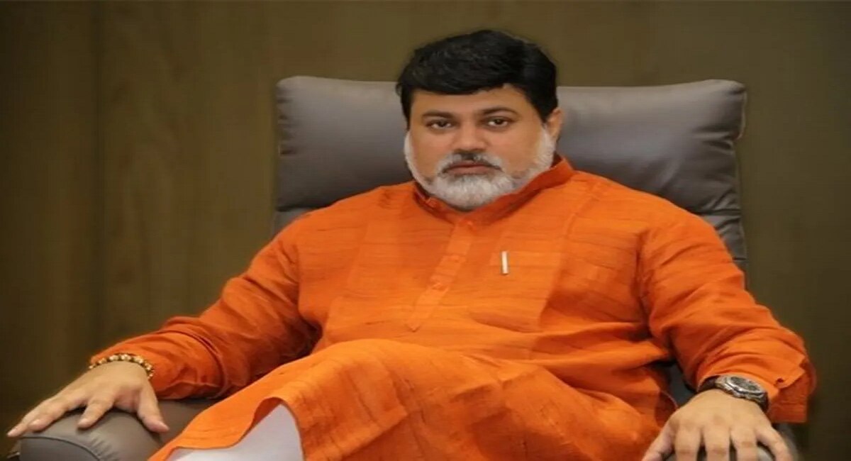 State Industry Minister Uday Samant life was saved luckily marathi news