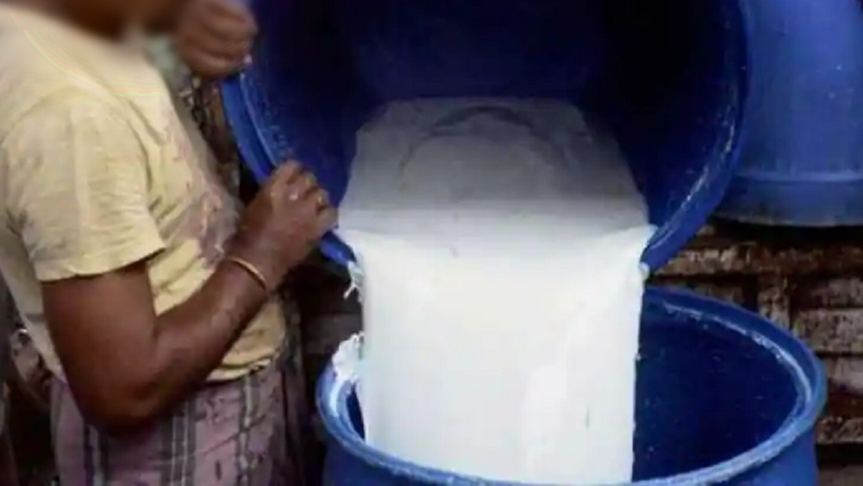 muzaffarnagar 32 years after complaint man sentenced to six months in jail for selling adulterated milk