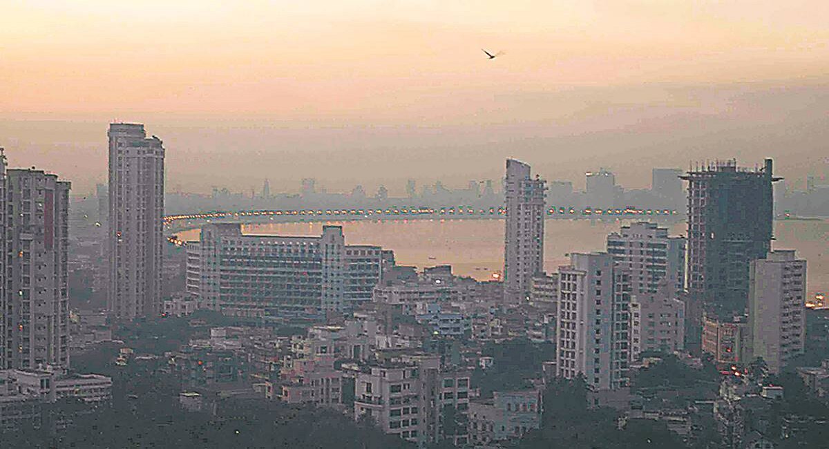 Air Pollution : मुंबईकरांची चिंता वाढवणारी बातमी, Mumbai तील हवा धोकादायक 