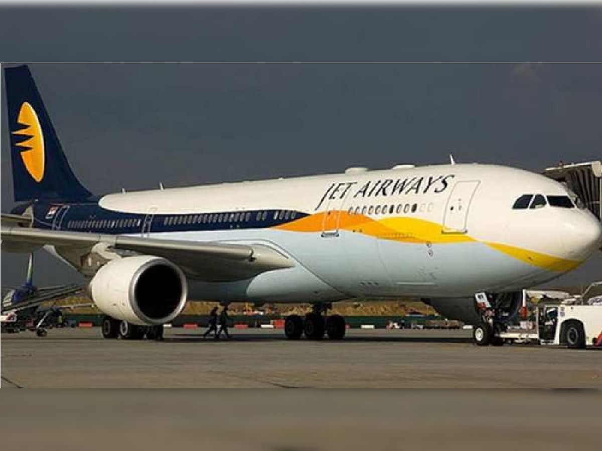 शिंदे सरकारची मोठी कारवाई; जेट एअरवेजची 4 विमानं केली जप्त title=
