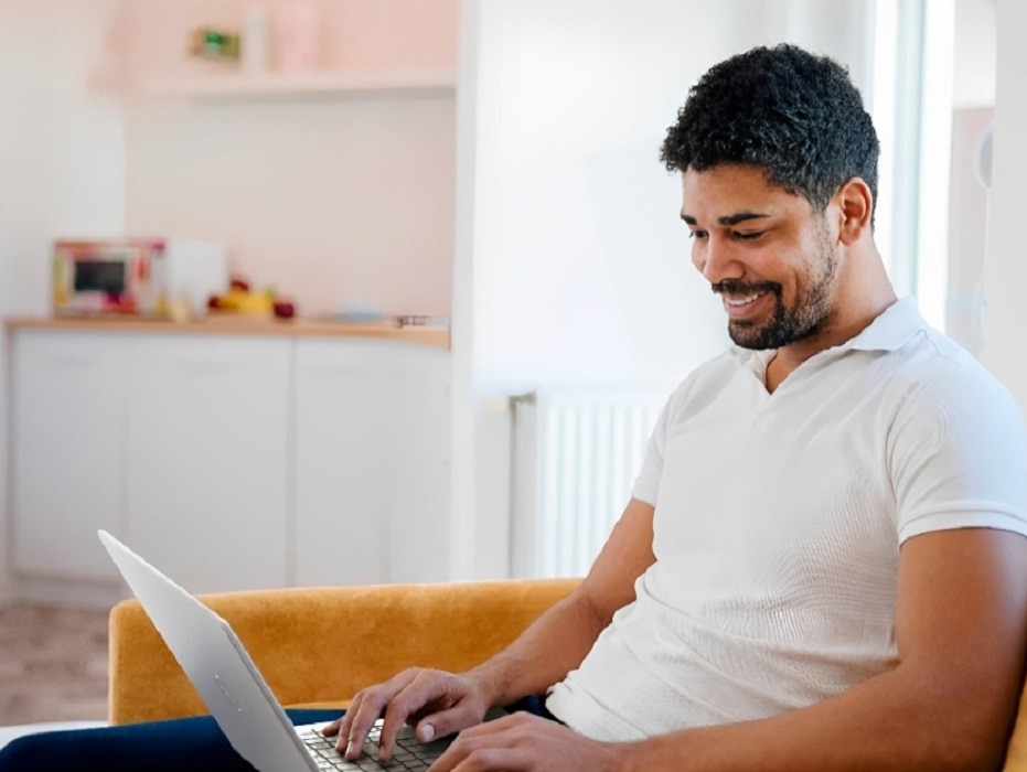research shows working from home is more beneficial for dads as compares to moms