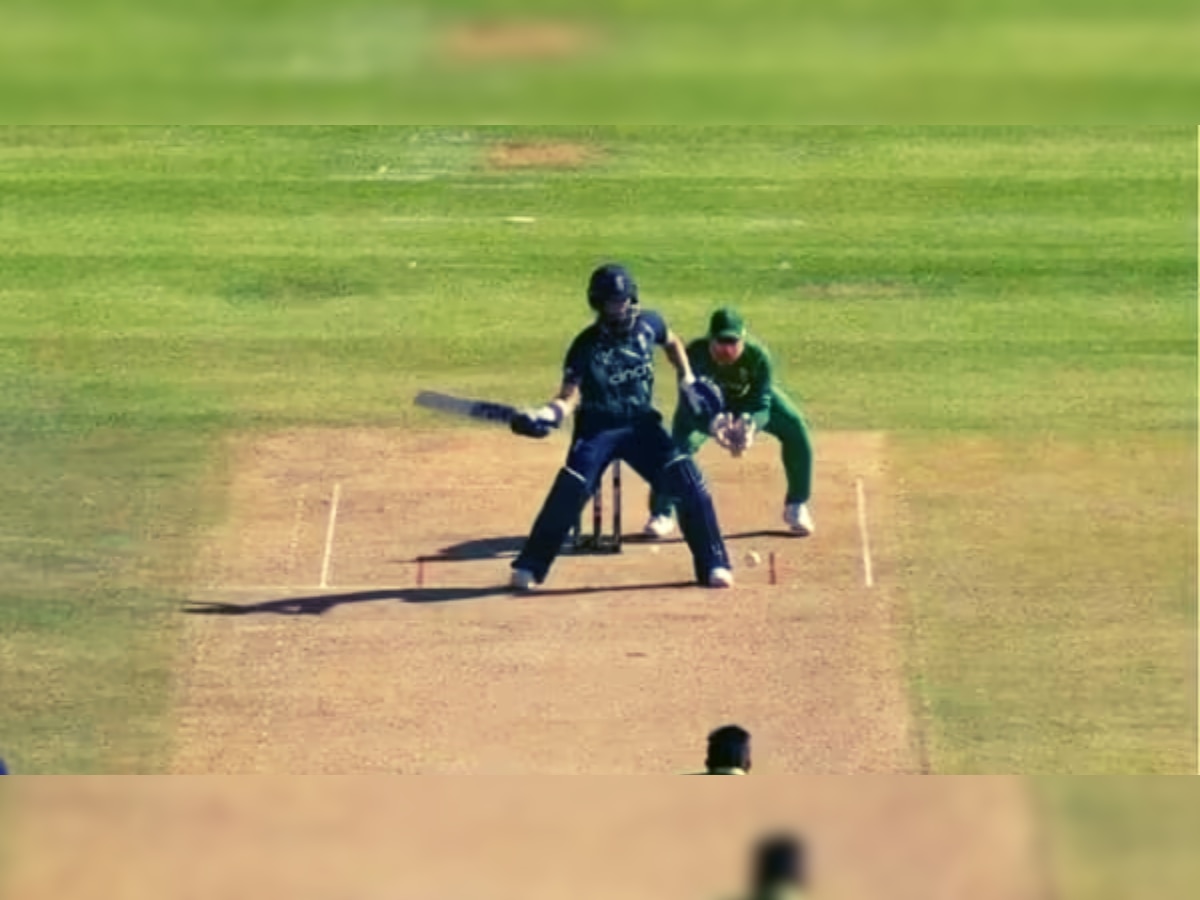 SA vs ENG: अरे क्रिकेट खेळतो की विटी दांडू? विकेटकीपरच्या बत्त्या गुल, Video तुफान व्हायरल! title=
