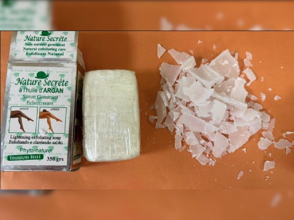 Cocaine In Soap : बापरे! मुंबई सापडलेल्या 'त्या' 16 साबणांची किंमत 33 कोटी 60 लाख; अधिकारीही चक्रावले title=