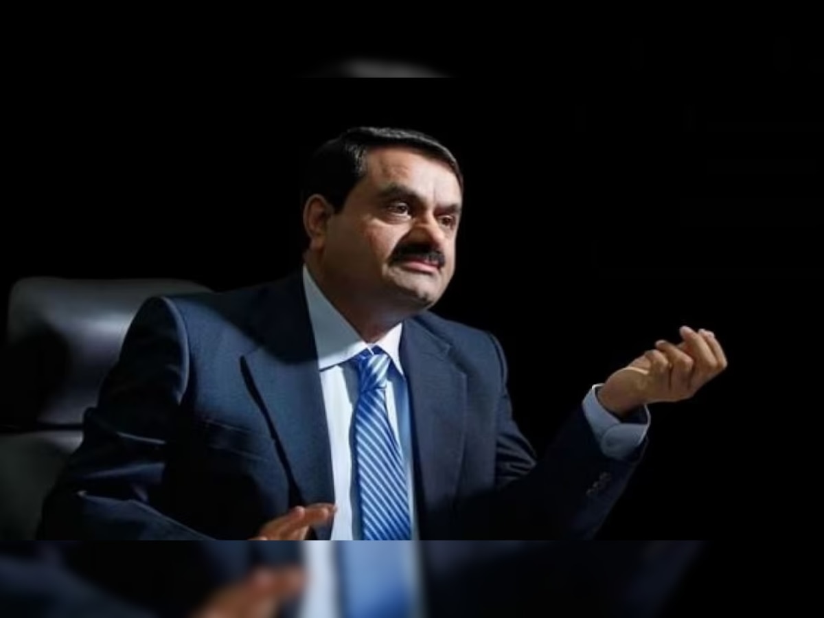 Adani Group : अदानी यांना आणखी एक मोठा झटका, शेअर बाजार व्यवहारांवर करडी नजर title=