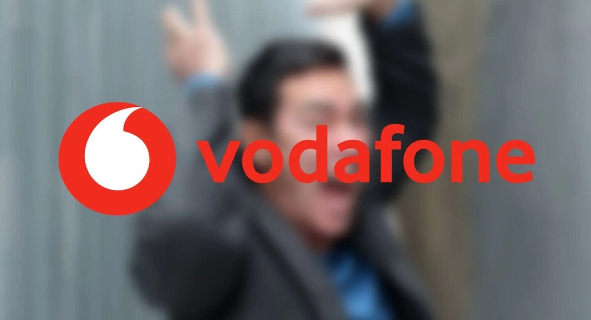 Vodafone down : व्होडाफोन-आयडियाचे मोबाईल नेटवर्क गायब, लाखो ग्राहकांना फटका 