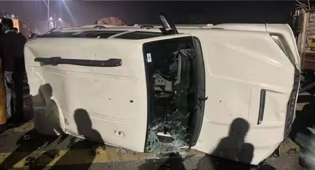 Road Accident: ताजमहाल बघून परत येताना SUV पलटली; भाजपा पदाधिकाऱ्याच्या कुटुंबातील 7 जणांचा मृत्यू