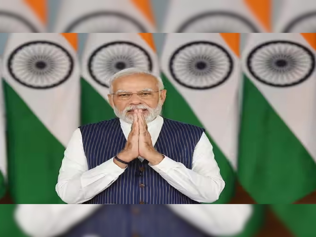 Narendra Modi: 2024 मध्ये नरेंद्र मोदी पुन्हा पंतप्रधान होणार का? 'या' ज्योतिषाने केली मोठी भविष्यवाणी title=