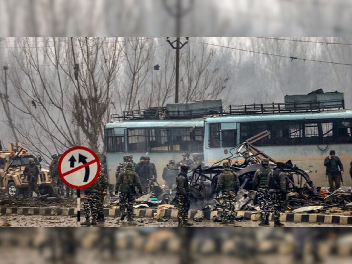 Pulwama Attack: इथं साजरा होत होता प्रेमाचा दिवस, तिथं देशावर दहशतवाद्यांकडून भ्याड हल्ला; भारतीय लष्करानं असा घेतला बदला title=