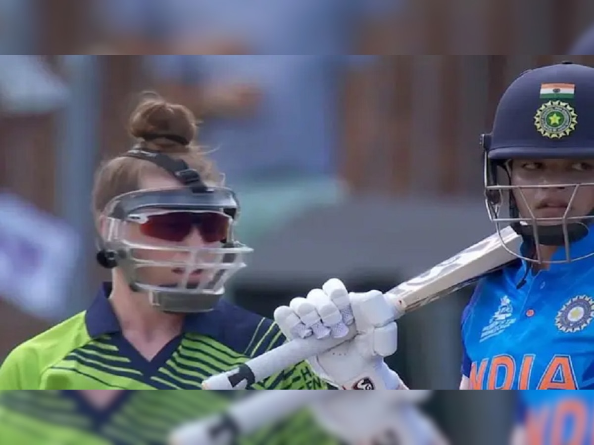 IND vs IRE, WT20 : आयर्लंडच्या खेळाडूने घातलं अनोख हेल्मेट, मैदानात एकच चर्चा title=