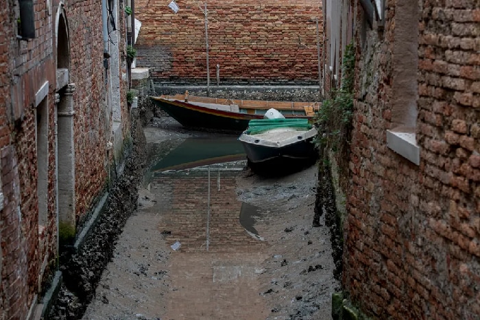 Italy drought results in dry Venice canals latest world news 