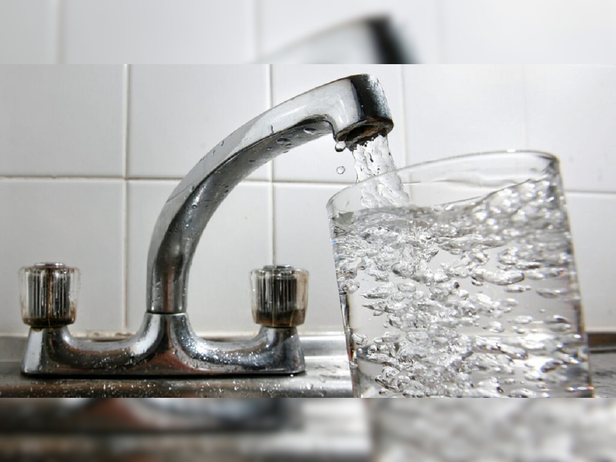 Mumbai Puen Water Cut: पाणी जपून वापरा! मुंबई- पुण्यातील 'या' भागांमध्ये गुरुवारी पाणीपुरवठा बंद title=